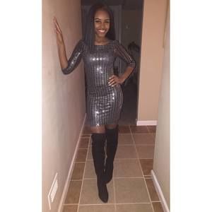 Meet your Posher, Iyonia